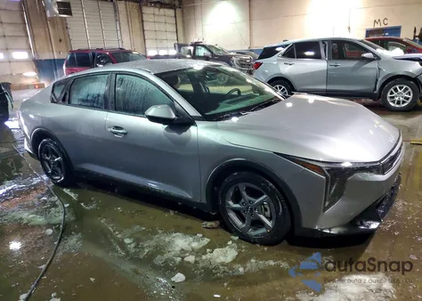 2025 Kia K4 Lx from USA, damaged, VIN 3KPFT4DE6SE099920